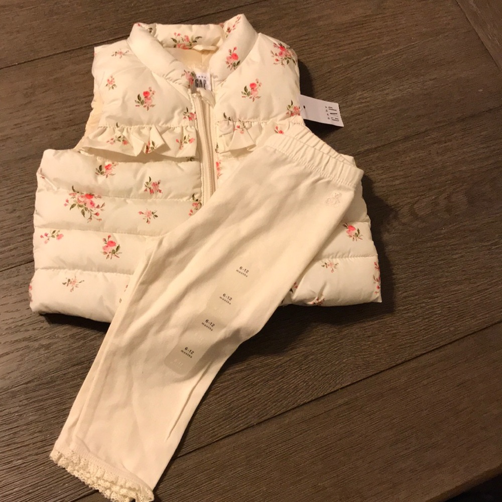 GAP puffy vest and pants